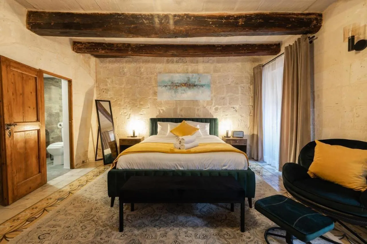Luxury Year 1500S Palazzino In Valletta - Beautiful Rooftop Lounge Malta