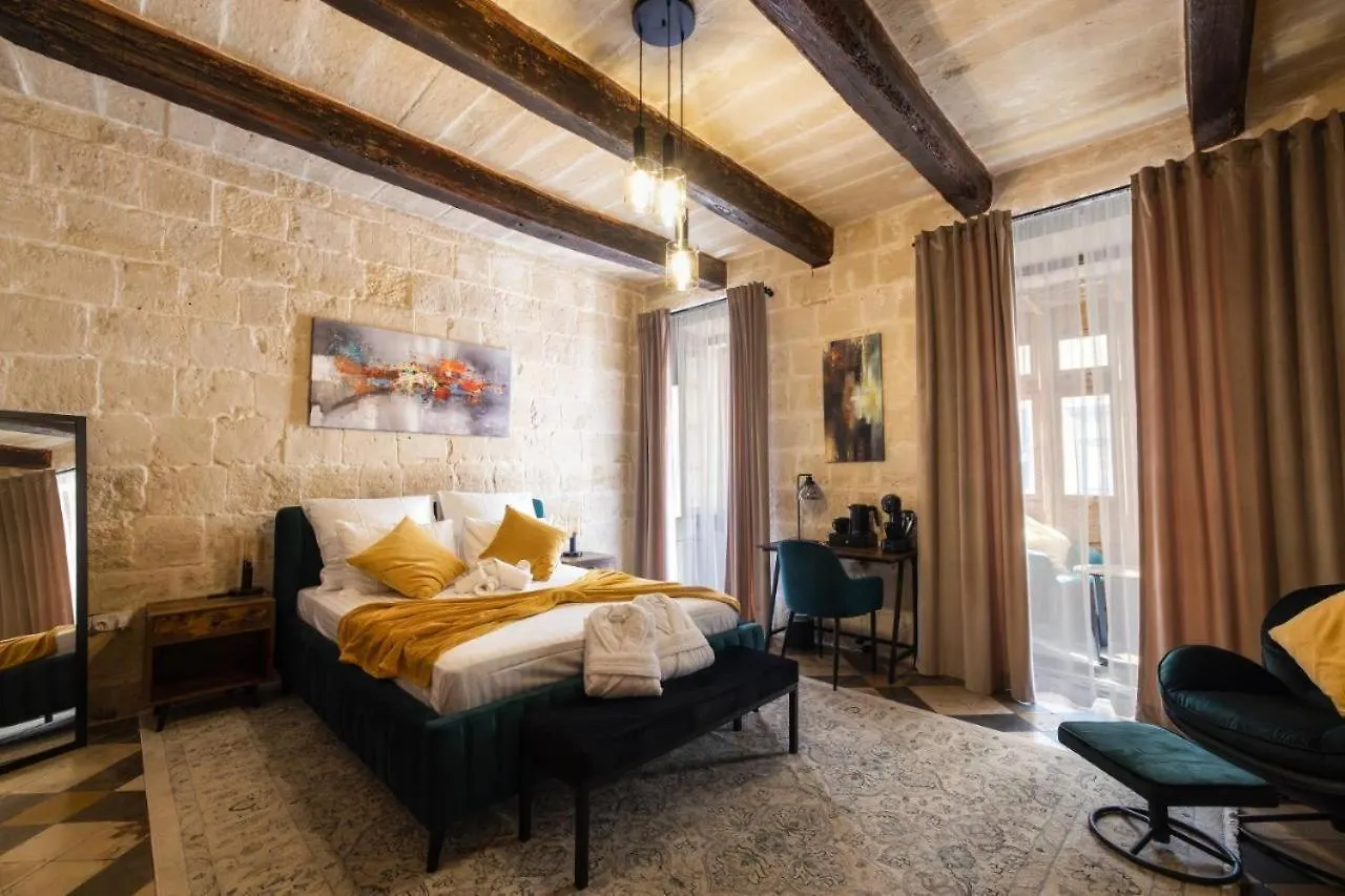 Villa Luxury Year 1500S Palazzino In Valletta - Beautiful Rooftop Lounge Malta